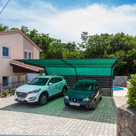 Apartment With A Private Swimming Pool, Garden & Bbq Gostinjac Exterior photo