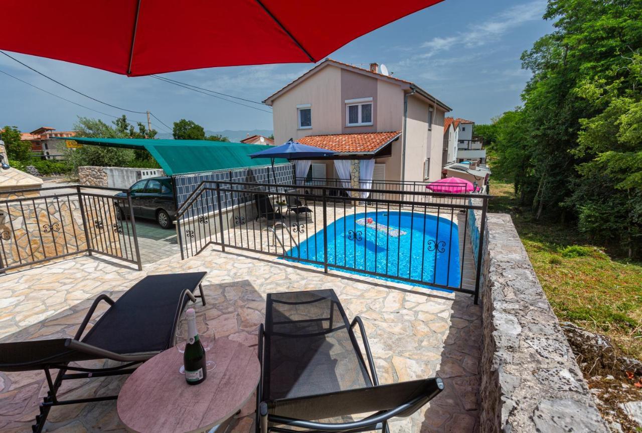 Apartment With A Private Swimming Pool, Garden & Bbq Gostinjac Exterior photo