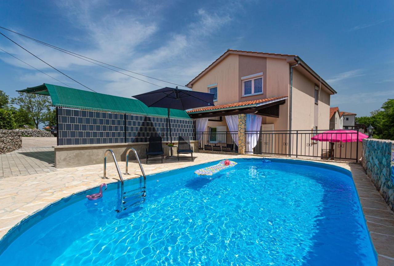 Apartment With A Private Swimming Pool, Garden & Bbq Gostinjac Exterior photo