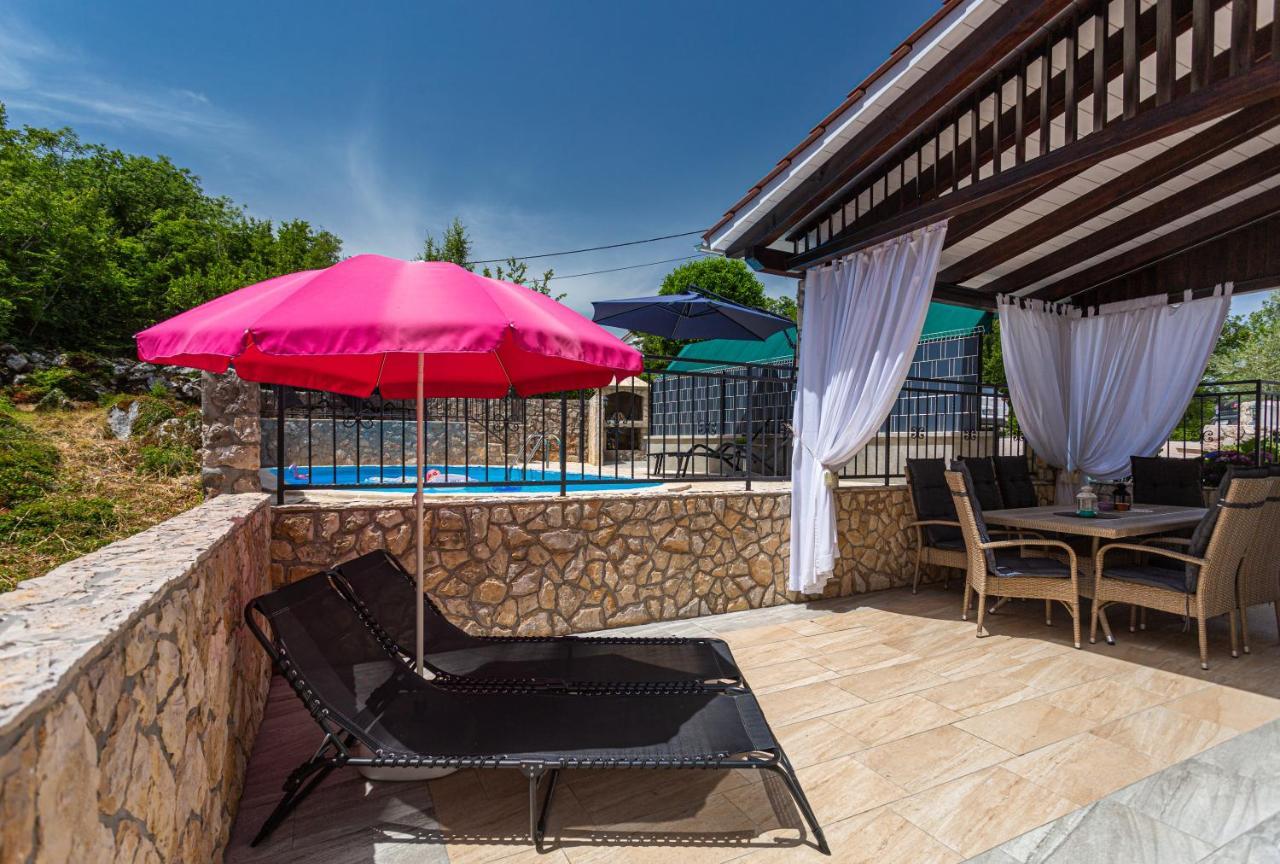 Apartment With A Private Swimming Pool, Garden & Bbq Gostinjac Exterior photo